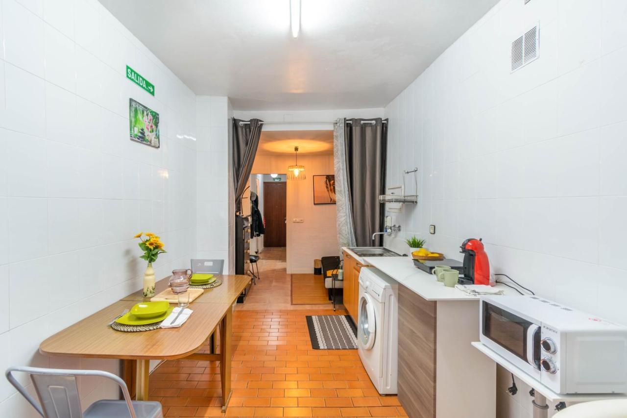 Acogedor Apartamento En El Corazon De Pamplona Exterior photo
